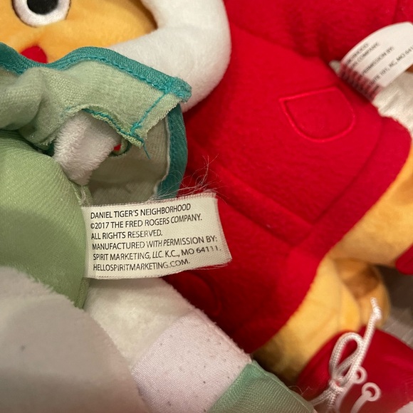 GUC Daniel Tiger and Katerina Kittycat Plush authentic from the Live show - Picture 10 of 10